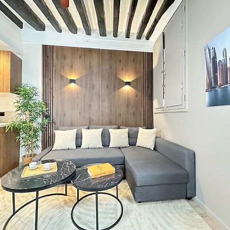 Chic Louvre Apartment Париж Екстериор снимка
